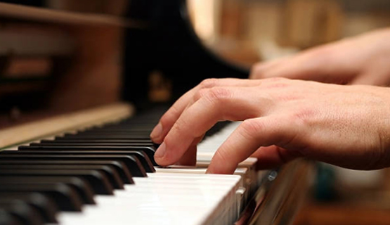 Miss Annette's Piano Studio - Piano Lessons for ages 5 and up.